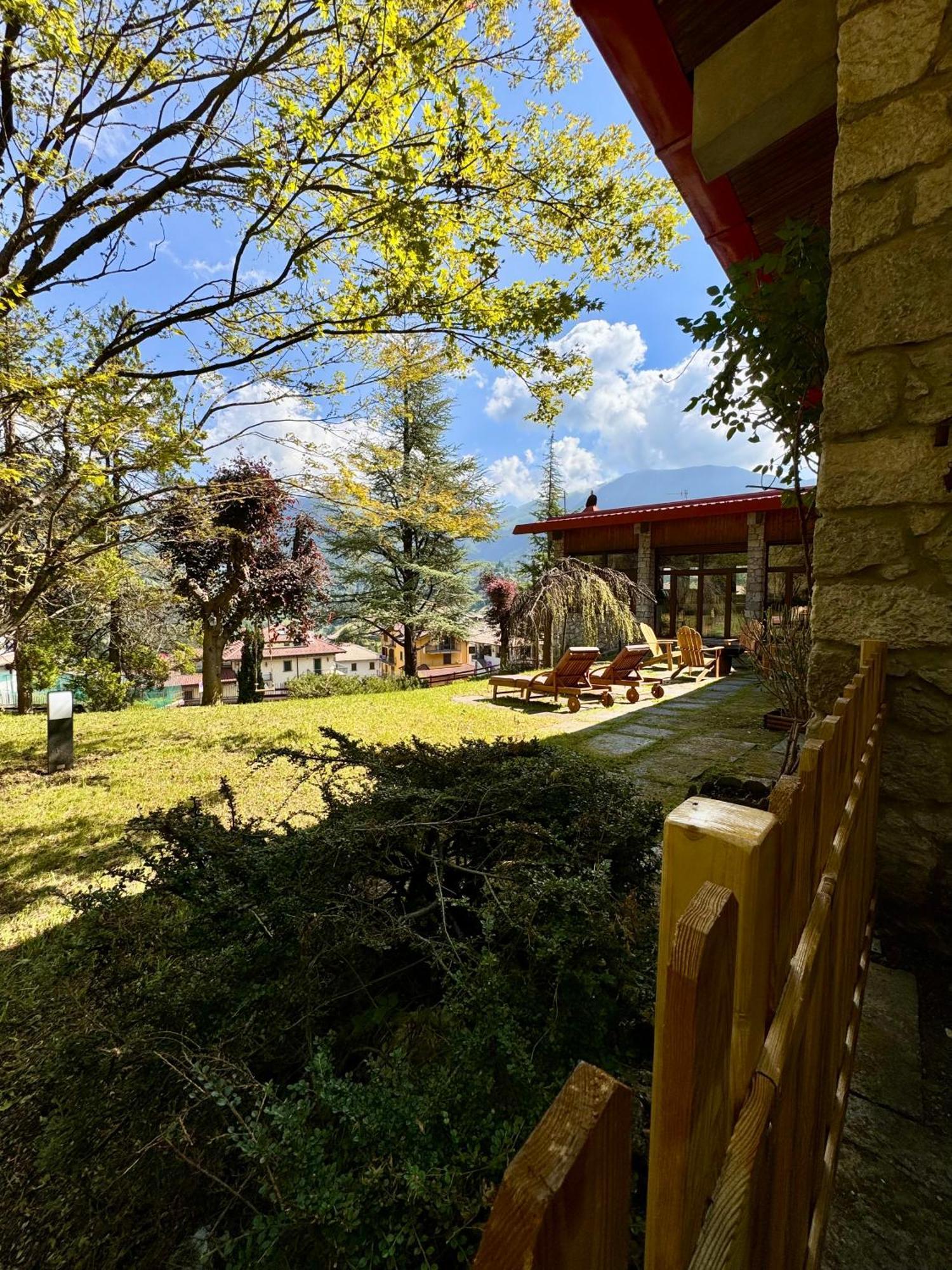 Villa Drago Chalet Oltre il Colle Exteriör bild